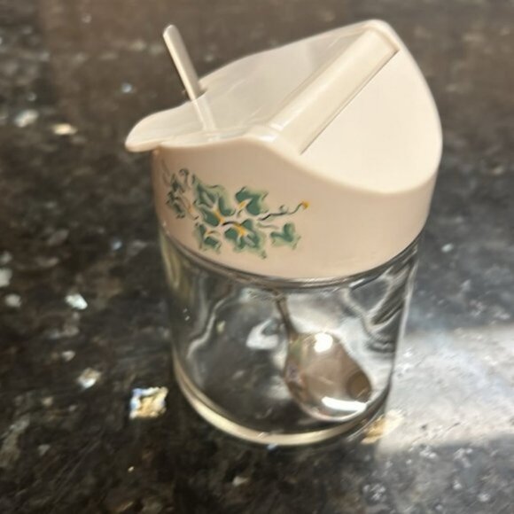 Vintage Glass Sugar Bowl, Spoon & Plastic Lid Gemco (Corelle) - Picture 5 of 7
